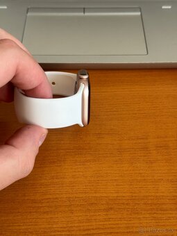 Apple Watch 11 42mm Rose Gold - neaktivované, nové - 7