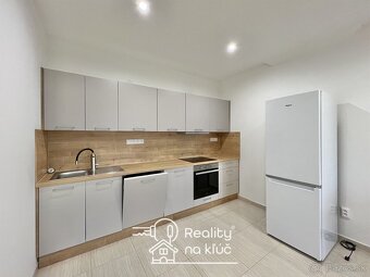 Na prenájom elegantný zariadený 1-izbový byt pri stanici NZ - 7