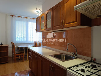 Sympatický 3,5 izbový byt - Sereď - 7