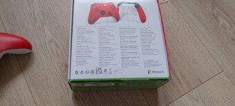 Xbox series s x pulse red ovládač - 7