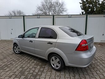 Predám CHEVROLET AVEO 1.2 - 7