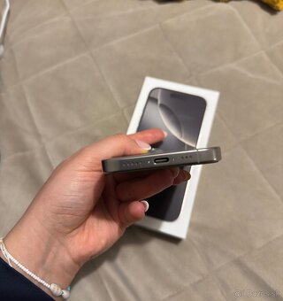 iPhone 16 PRO 128 GB - 7