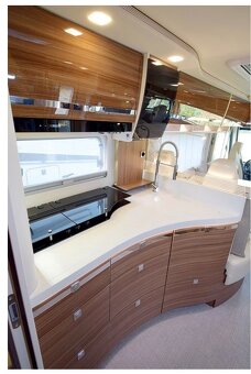 karavan autokaravan Eura Mobil 890 QB výmena za menšie - 7