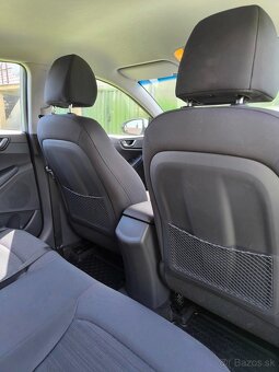 Hyundai IONIQ hybrid - 7