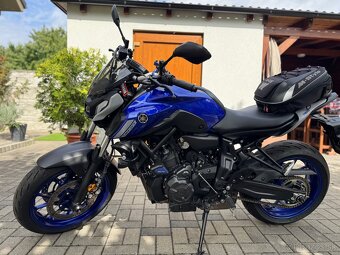 YAMAHA MT - 7