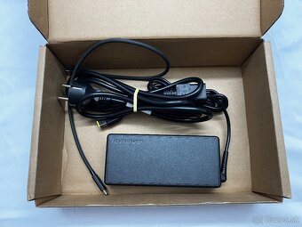 ThinkPad Thunderbolt 4 Workstation Dock - 7