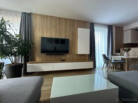 Moderný, kompletne zariadený 2-izbový byt - 7