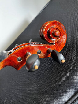 Predám husle, 4/4 husle: "Violin Vivaldi 17”,model Stradiva - 7