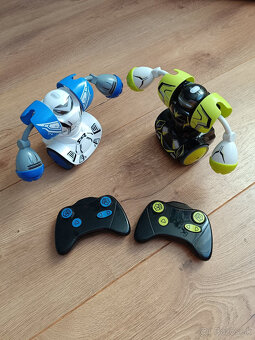 Yogo bojujuce Roboty kombat - 7