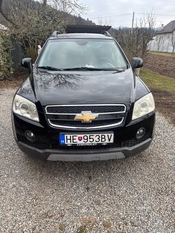 Predám chevrolet Captiva 2l 4x4 automat - 7