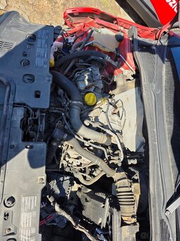 Renault clio 4 grandtour 0,9tce H4B 400 - 7