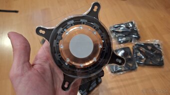 Vodné chladenie NZXT Kraken X73 - 7