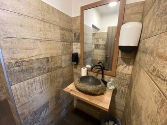 RK EXPRES- na predaj komerčná budova v Morovne. - 7