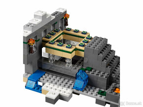 LEGO Minecraft 21124 - 7