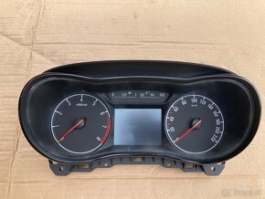 Rozpredám Opel Corsa E 1.2 - 7