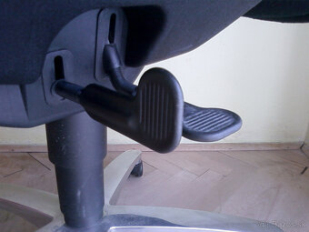 Kancelárske kreslo Dauphin, 1 ks, chróm, čierne čalúnenie - 7