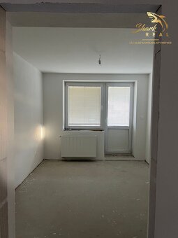 Predám priestranný 4-izbový dom po kompletnej vnútornej reko - 7