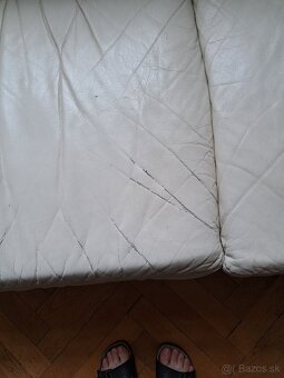 Darujem bielu rozkladaciu koženú sedaciu súpravu - 7