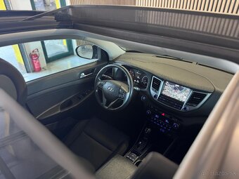 Hyundai Tucson 2.0 CRDI A/T 4x4 117 tisíc km - 7