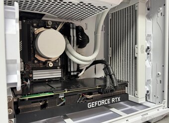 Ryzen 7 7700X\32GB\RTX 3080Ti\SSD\850W Zdroj - 7