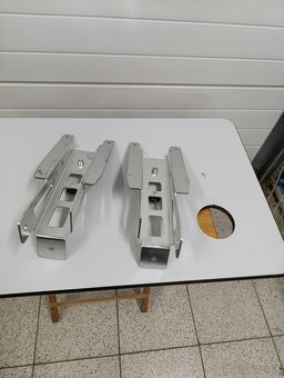 Predam držiaky bočnic Pongratz LPA par. - 7