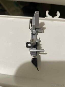 Sijacie stroje owerlock Toyoty 4 nitovy ,Singer legacy C 440 - 7