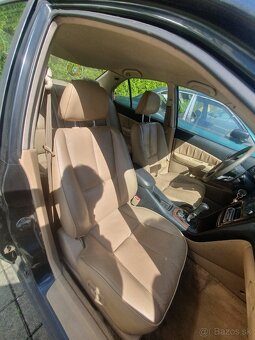 Mitsubishi Galant VIII interiér - 7