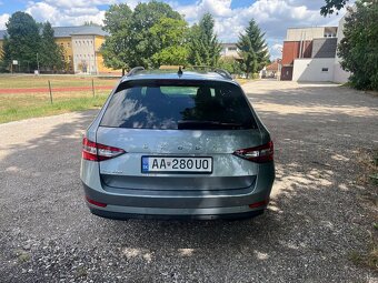 ŠKODA SUPERB COMBI 2,0 TDI 140kw DSG - 7