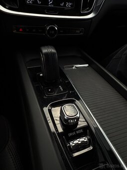 Volvo V60, 2021, 2.0 benzín - 7