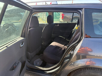 Renault Mégane 1.9 DCi - 7