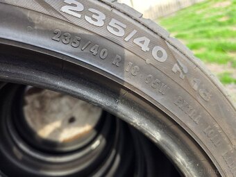 Pneumatiky 235 40 18 letné Zn.continental - 7