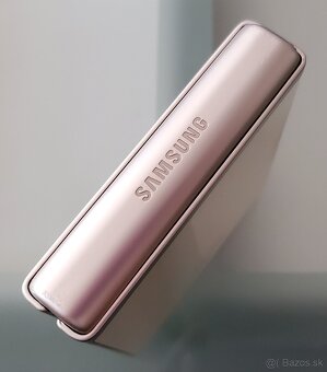 Samsung Galaxy Z Flip 3 - 7