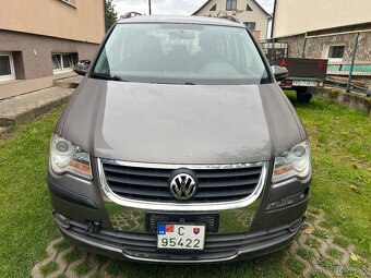 Predám VW Touran Facelift 1T2 1,4TDi 110kW poškodený motor - 7
