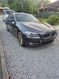 Predám zadný kufor pre BMW F10 sedan - 7