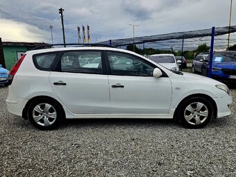 Hyundai i30 CW 1.6 CRDi VGT Classic - 7