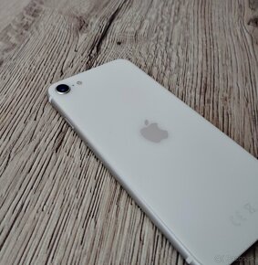 iPhone SE 64GB  Novy top stav - 7