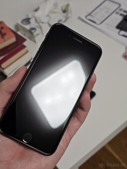 iPhone SE 2020 64gb - 7
