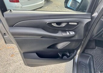 Mercedes-Benz Třídy V 300d 4MATIC 6MÍST TAŽNÉ nafta automat - 7