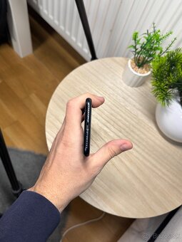 iPhone SE 2020 – 128 GB 88% - 7