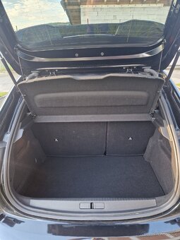 Peugeot 208 - 7