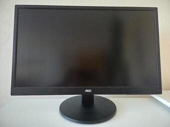 Predám kancelársky stolný PC s monitorom a reproduktormi - 7