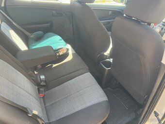 Predám KIA Venga 1,4 ben. 83tis.km - 7