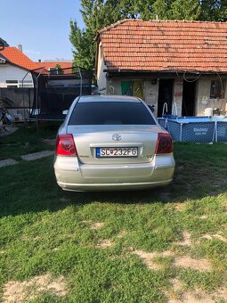 Toyota Avensis 2.0 D-4D - 7