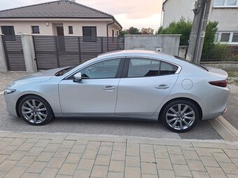 Mazda 3 - 7