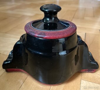 Sada: Keramický stojan a odklepávač na fajky - 7