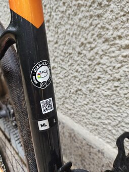 Cestny karbonovy bicykel Giant Defy Advanced 2 - 7