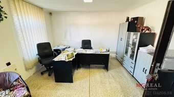 Na predaj rodinný dom Malé Uherce vhodný aj na podnikanie - - 7