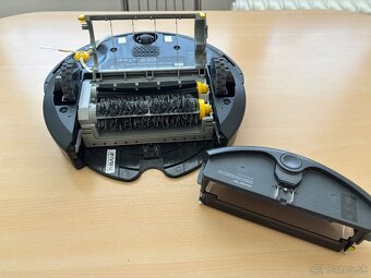 iRobot Roomba 606 - 7