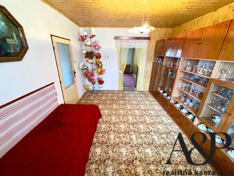 RODINNÝ DOM S GARÁŽOU, LETNOU KUCHYŇOU A POZEMKOM 1130M2, SE - 7