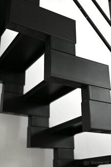 Kovové interiérové schody Modulario MINI - 7